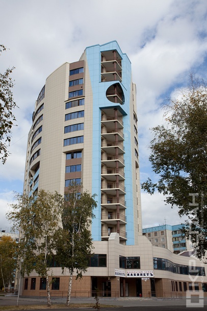 Жилой дом с предприятиями обслуживания, Барнаул